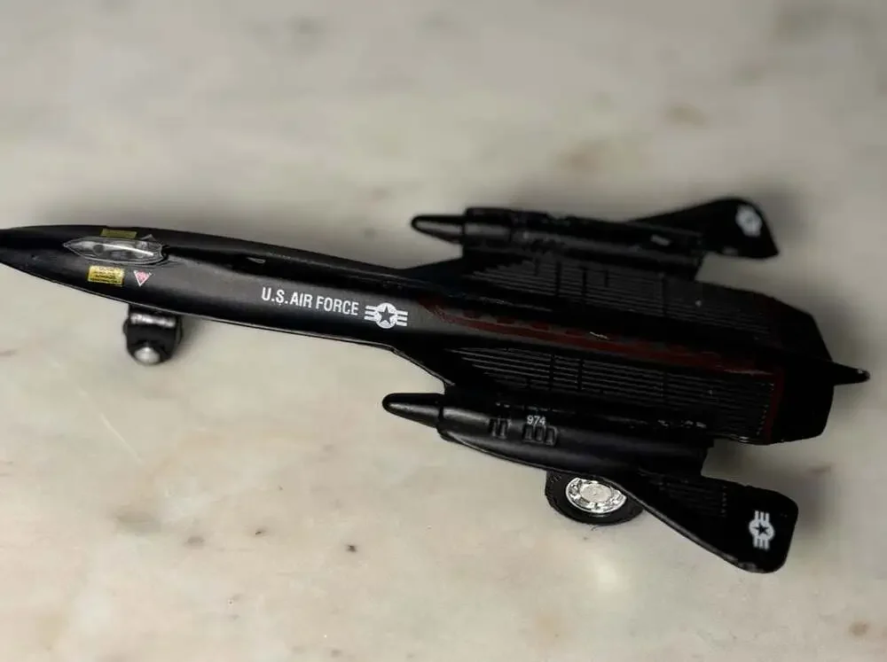 Shing Fat Ltd. U.S. Air Force SR-71 Blackbird Die Cast Jet Plane Toy 974